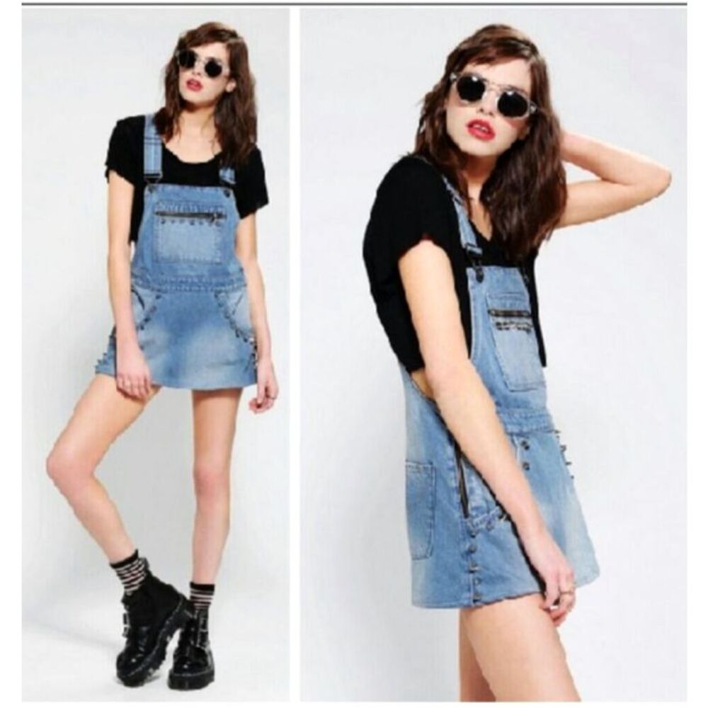 The Ragged Priest Light Wash Denim 5 Pocket Overalls Studded Mini Dress Size L